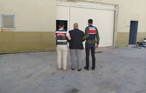 26 Yıl kesinleşmiş hapis cezasıyla aranan h&uuml;k&uuml;ml&uuml; yakalandı
