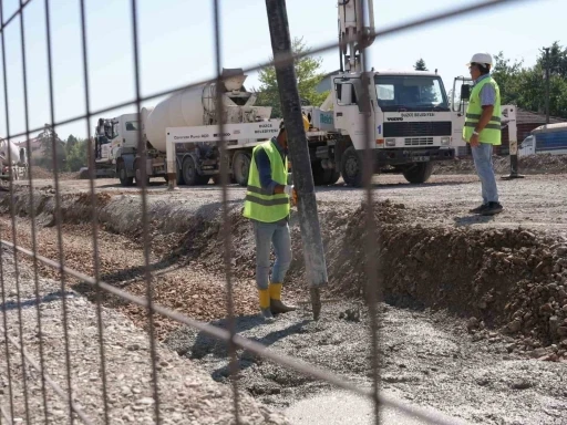3 bin 800 metrekare kapalı alan olacak

