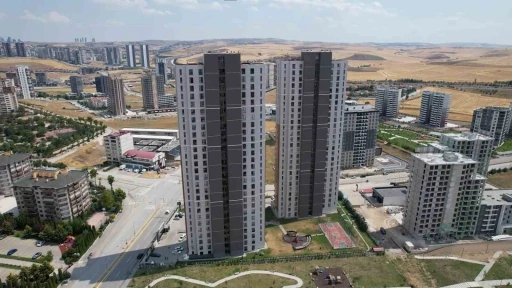 3 kişiye mezar olan bina &quot;Hayata Değer&quot; sloganıyla tanıtıldı
