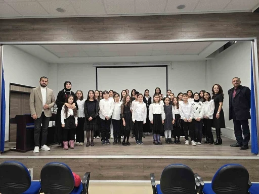 3 Müzik öğretmeni bir araya geldi, çocuklar söyledi, onlar ‘İyi ki öğretmenim’ dedi
