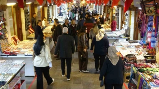 300 yıllık Zincirli Bedesten turistlerin g&ouml;zdesi
