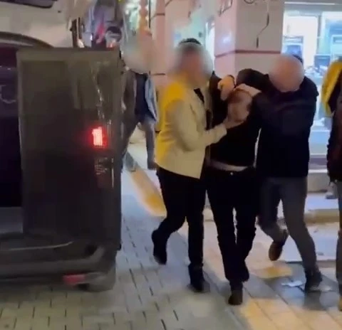 33 yıl hapis cezası bulunan h&uuml;k&uuml;ml&uuml; Gemlik&rsquo;te yakalandı
