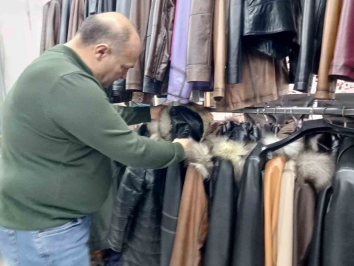 36 yıllık deri ustasının çağrısı: &quot;Çırak yetişmiyor, meslek unutuluyor&quot;
