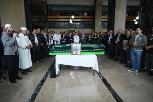 37 yaşında hayatını kaybeden beyin cerrahına g&ouml;zyaşlarıyla veda
