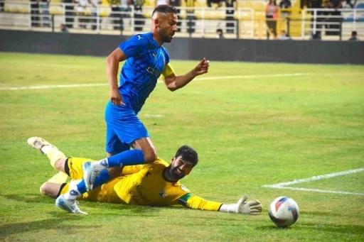 38 yaşındaki Yasin Öztekin, 2. Lig’de gol krallığına koşuyor
