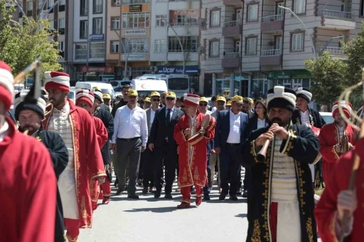 4 gün sürecek olan Bayburt Dede Korkut 29. Uluslararası Kültür ve Sanat Şölenleri başladı
