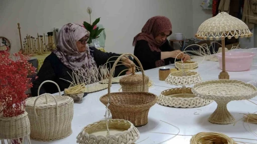 5 bin yıllık sepet &ouml;r&uuml;c&uuml;l&uuml;ğ&uuml; sanatı Bitlis&rsquo;te yaşatılıyor
