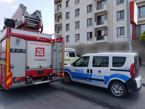 5&rsquo;inci kattan d&uuml;şen &ccedil;ocuk ağır yaralandı
