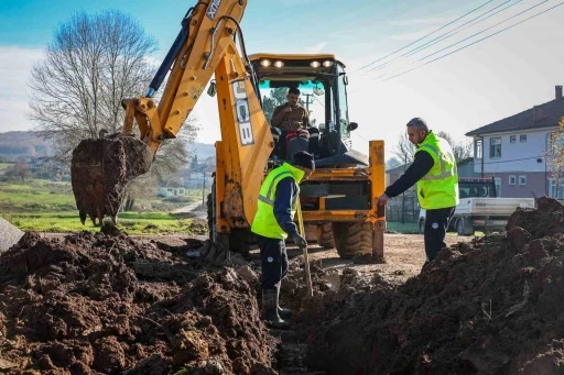 5 kilometrelik yeni hat o mahallenin i&ccedil;me su geleceğinin teminatı olacak
