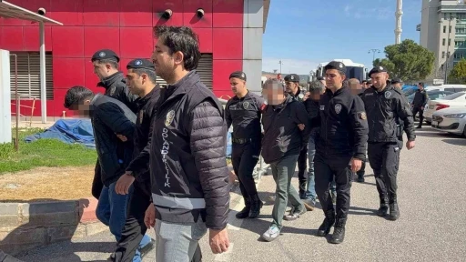521 milyon TL&rsquo;lik vurgun yapan aralarında GA&Uuml;N &ouml;ğretim g&ouml;revlisinin de bulunduğu 10 kişi tutuklandı
