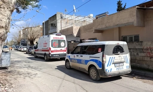 54 yaşındaki Mustafa Uygul evinde &ouml;l&uuml; bulundu
