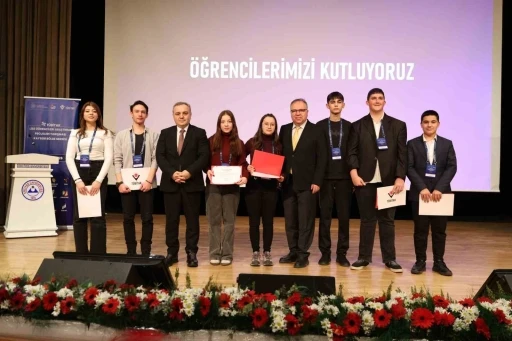 57. T&Uuml;BİTAK Lise &Ouml;ğrencileri Araştırma Projeleri Yarışması&rsquo;nda  &ouml;d&uuml;ller sahiplerini buldu
