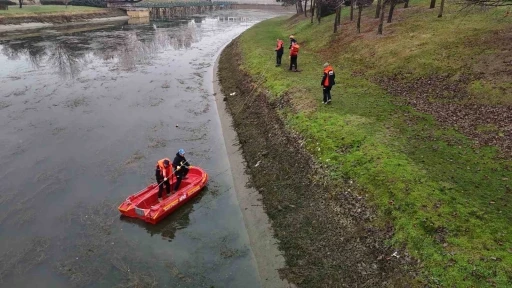 6 g&uuml;nd&uuml;r kayıp olan &ouml;ğretmeni bulmak i&ccedil;in &ccedil;alışmalar devam ediyor
