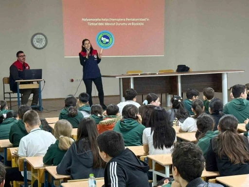 6. Sınıf &ouml;ğrencilerine organik tarım ve kahverengi kokarca eğitimi verildi
