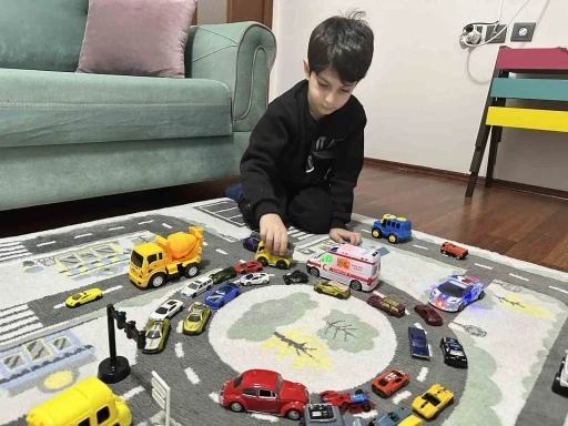 6 yaşındaki &ccedil;ocuktan ambulans duyarlılığı
