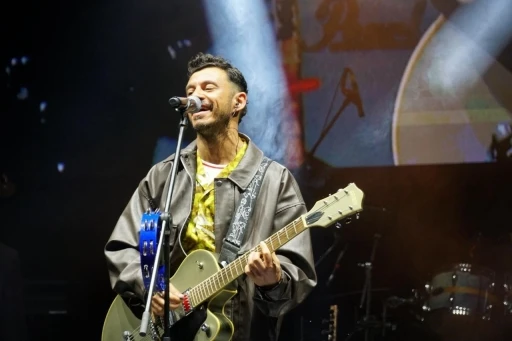 60. Tekirdağ Kiraz Festivali&rsquo;nde Kolpa ve Buray Tekirdağlıları coşturdu
