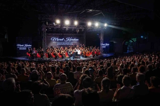 64&rsquo;&uuml;nc&uuml; Uluslararası Bursa Festivali&rsquo;ne b&uuml;y&uuml;leyici a&ccedil;ılış
