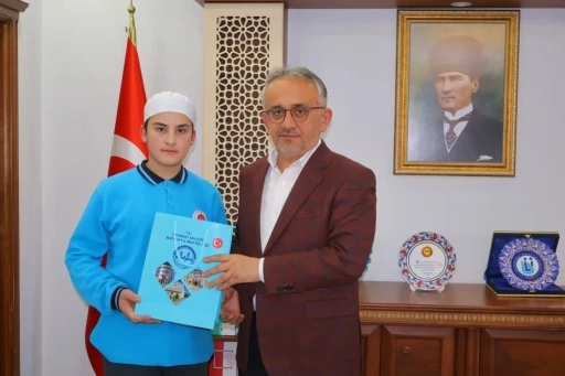 7 ayda hafızlık eğitimini tamamladı
