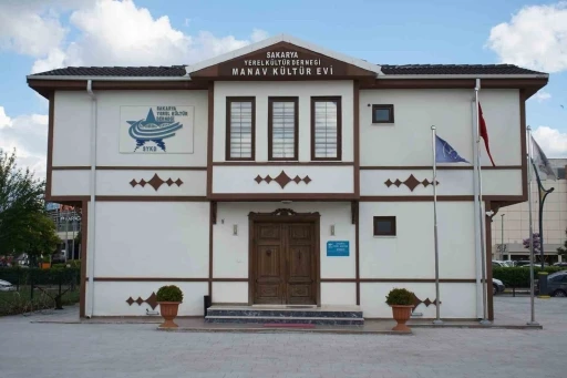 700 yıllık Manav T&uuml;rkmen k&uuml;lt&uuml;r&uuml; bu &ccedil;atı altında yaşatılıyor
