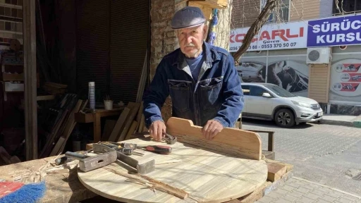 75 yaşındaki marangoz ustası Şentürk: &quot;Eti senin kemiği benim dönemi bitti&quot;
