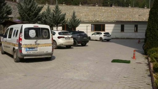 8&rsquo;inci kattaki balkondan d&uuml;şen gen&ccedil; hayatını kaybetti
