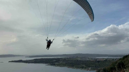 Yaşlı Teyze Gençlere Taş Çıkarttı