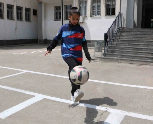 9 yıldır hayal ediyorlardı: Diyarbakırlı kızlar tarih yazıyor
