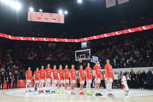 A Milli Erkek Basketbol Takımı, D&uuml;nya Kupası elemelerinde 2. turu garantiledi
