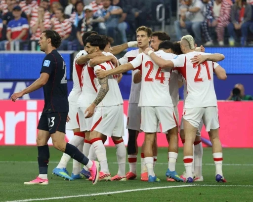 A Milli Futbol Takımı&rsquo;nda 26 futbolcunun 23&rsquo;&uuml; D&uuml;nya Kupası&rsquo;nda oynadı

