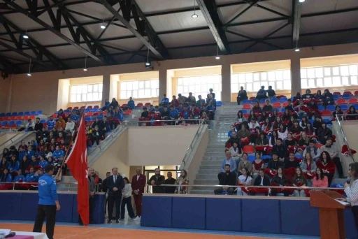 A Milli Kadın Futbol Takımı, Sinop&rsquo;ta &ouml;ğrencilerle buluştu
