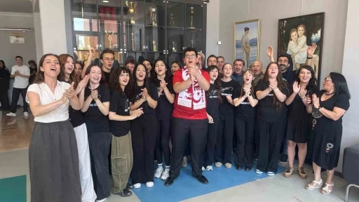 A Milli Takım&rsquo;ın D&uuml;nya Kupası&rsquo;ndaki marşı Bursalı &ouml;ğrencilerden &ccedil;ıktı
