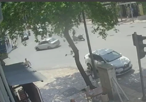 Abartı egzoz yüzünden polisten kaçmak isterken canından oluyordu
