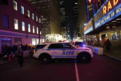 ABD&rsquo;de yeni yıl yoğun g&uuml;venlik &ouml;nlemleri altında coşkuyla kutlandı
