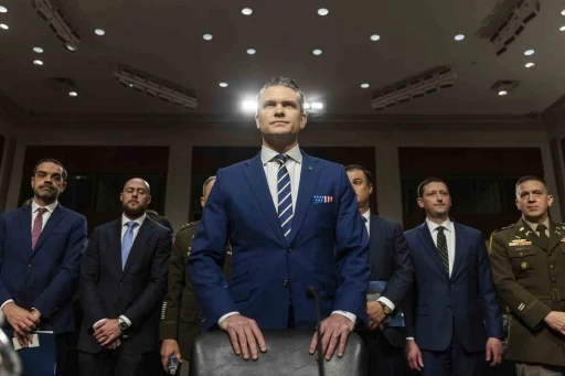 ABD Savunma Bakanı Hegseth: &quot;Ordumuz, Trump’ın İran emirlerini uygulamaya hazır&quot;
