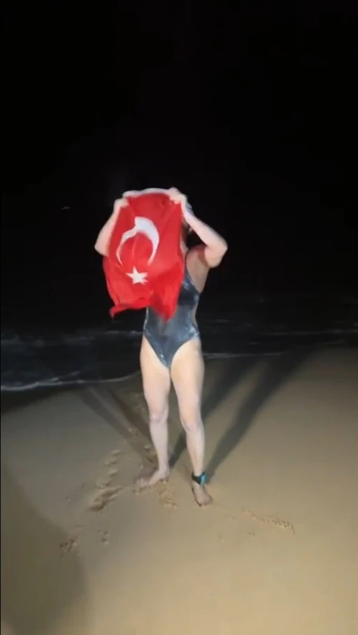 23 YAŞINDAKİ YÜZÜCÜ, EN GENÇ TÜRK REKORUNU KIRDI