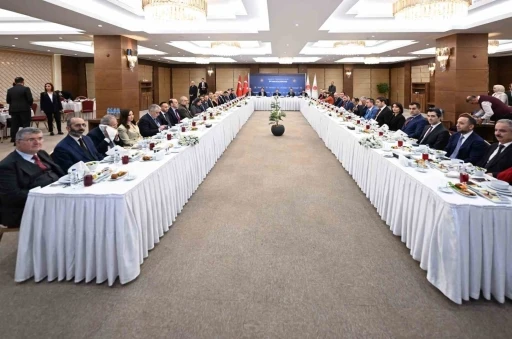 Adalet Bakanı G&uuml;rlek: "(Umut Hakkı) Şahsa &ouml;zg&uuml;, genel af anlayışı olan d&uuml;zenlemeler yapılamaz"
