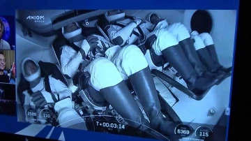 Adalet Bakanı Yılmaz Tunç, Alper Gezeravcı’nın uzay yolcuğunu Bursalı çocuklarla izledi
