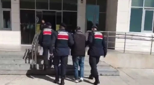 Adana&rsquo;da 10 milyon 110 bin ka&ccedil;ak makaron ele ge&ccedil;irildi
