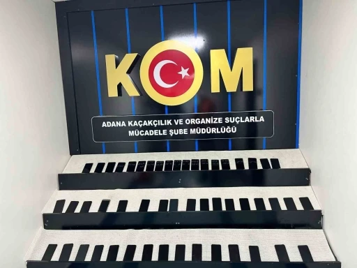 Adana’da 51 adet kaçak telefon ele geçirildi
