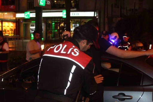 Adana&rsquo;da bayram denetimleri sıkılaştı: 1 milyon 298 bin TL ceza kesildi
