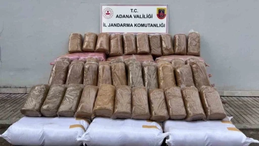 Adana&rsquo;da bin 140 kilogram ka&ccedil;ak t&uuml;t&uuml;n ele ge&ccedil;irildi
