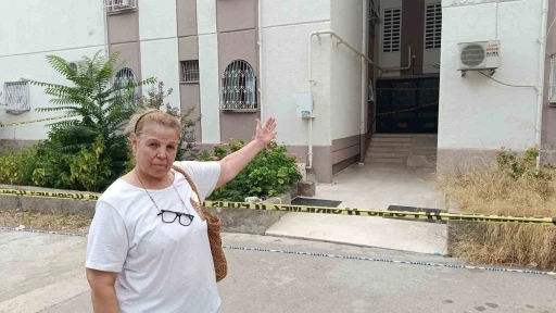Adana’da faciadan dönüldü: 3 katlı apartmanın merdivenleri çöktü
