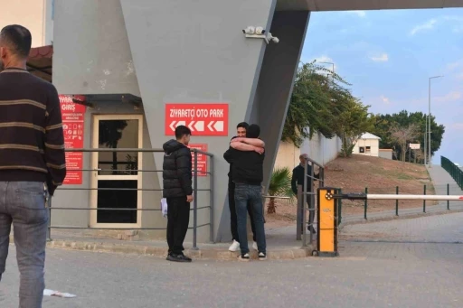 Adana&rsquo;da h&uuml;k&uuml;ml&uuml;ler tahliye olmaya başladı
