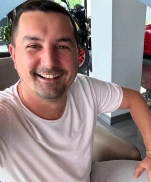 Adana&rsquo;da silahlı saldırı: Restoran işletmecisi hayatını kaybetti, 3 yaralı
