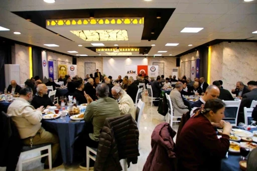 Adana&rsquo;da sivil toplum ve eğitim camiası iftarda buluştu
