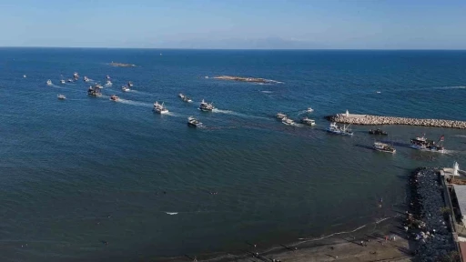 Adana’da tekneler Küresel Sumud Filosu’na destek için Akdeniz’e açıldı
