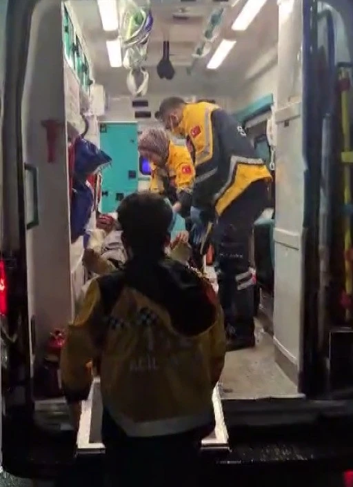 Adana&rsquo;da trafik kazası: 1 &ouml;l&uuml;, 3 yaralı
