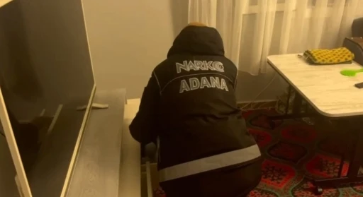 Adana&rsquo;da uyuşturucu operasyonu: 15 g&ouml;zaltı
