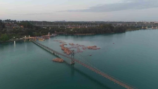 Adana’nın boğazı &quot;Esi Baraj&quot; karanlığa terk edildi

