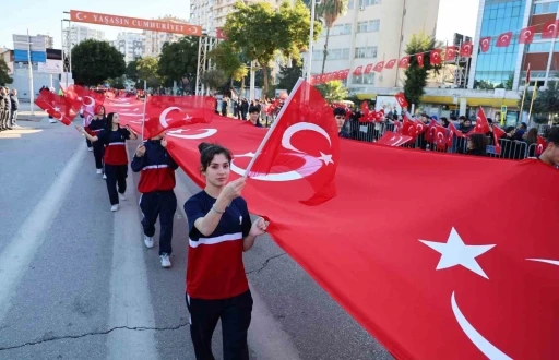 Adana&rsquo;nın d&uuml;şman işgalinden kurtuluşu coşkuyla kutlandı

